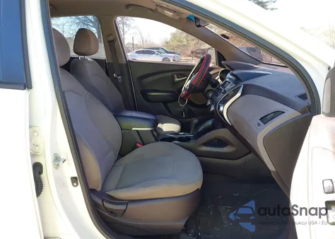 2012 Hyundai Tucson Gl z USA, uszkodzony, nr VIN KM8JT3AB6CU436325